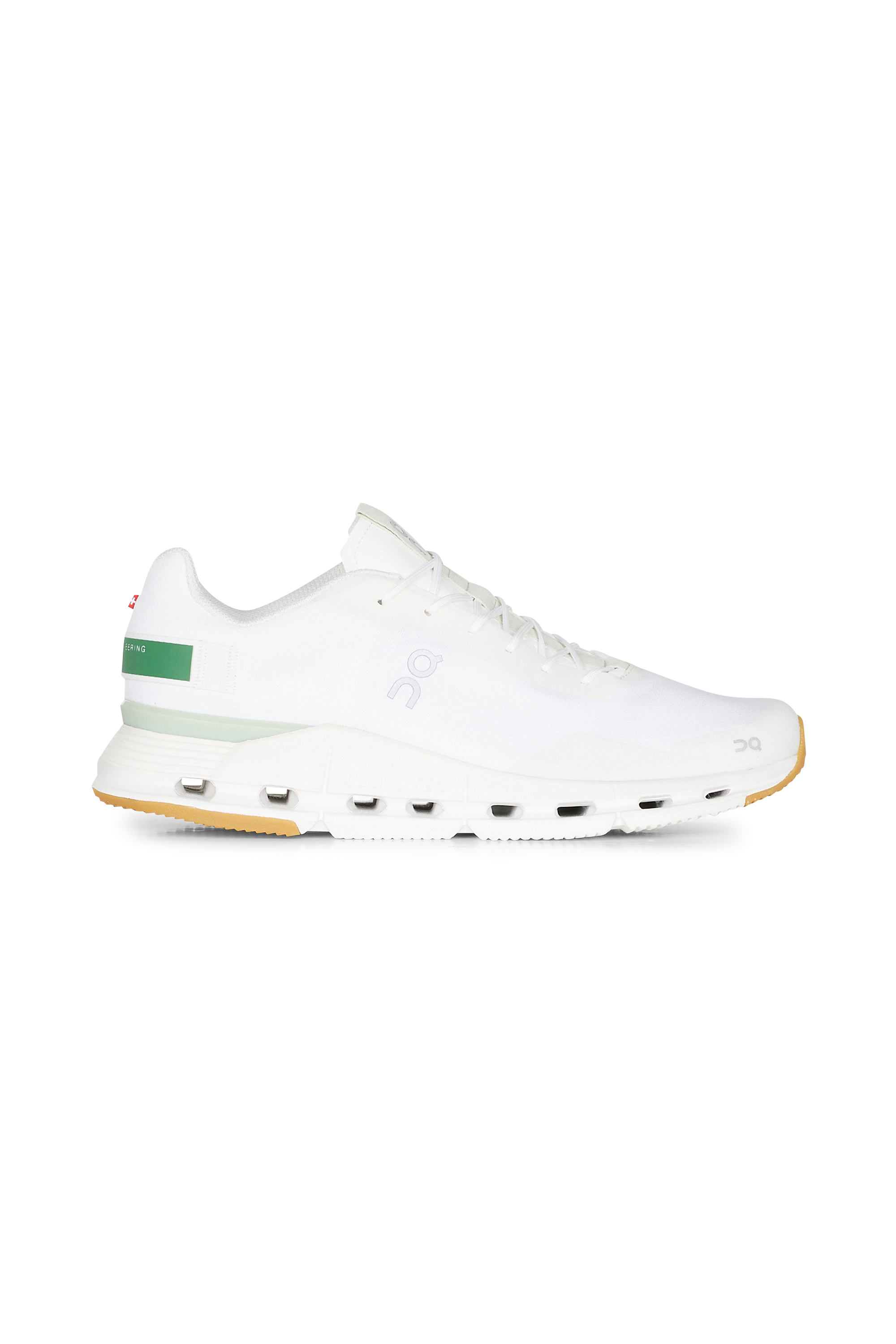 ON baskets basses Cloudnova Form Blanc