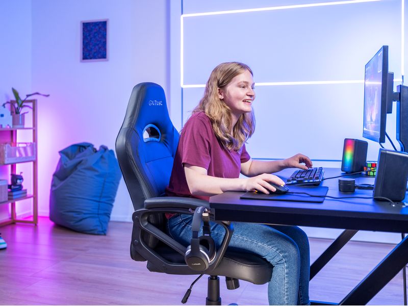 Trust PC-Lautsprecher GXT 611 Wezz «Sehen» Sie den Sound mit diesem eleganten Lautsprecherset mit pulsierender RGB-Beleuchtung und klarem Sound