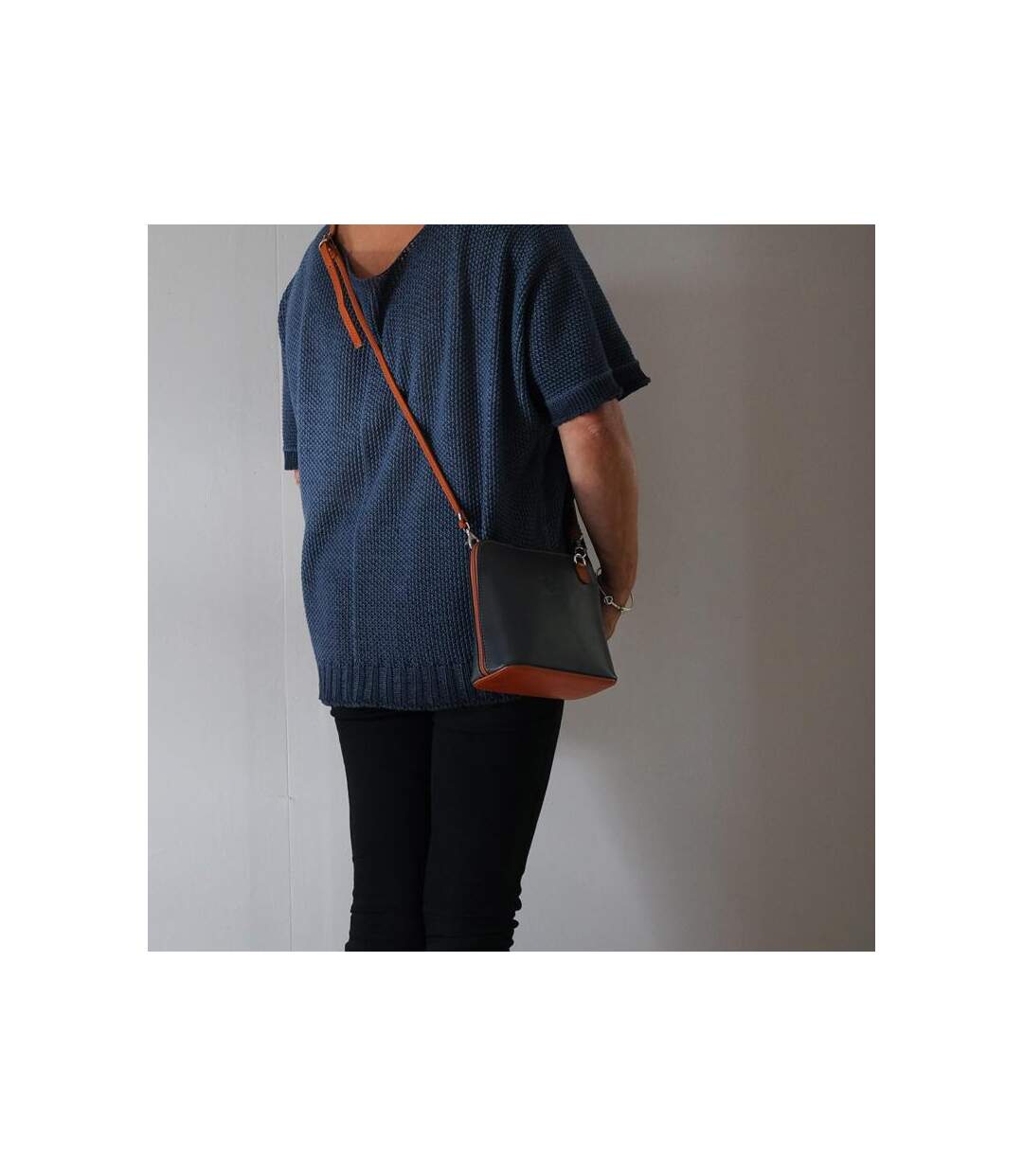 Pochette bandoulière cuir ANTELIAS