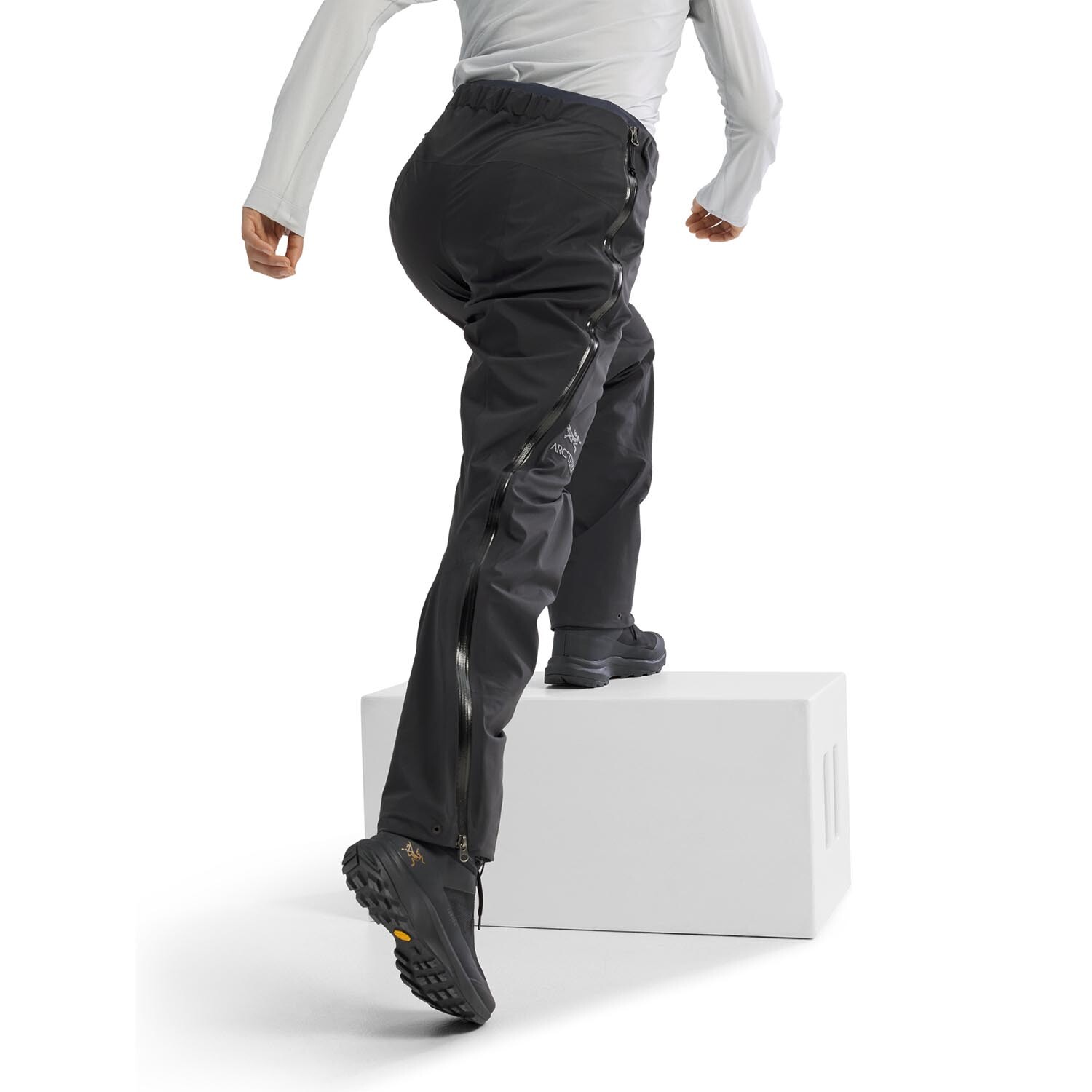 Arcteryx Womens Beta Pant S2024 model