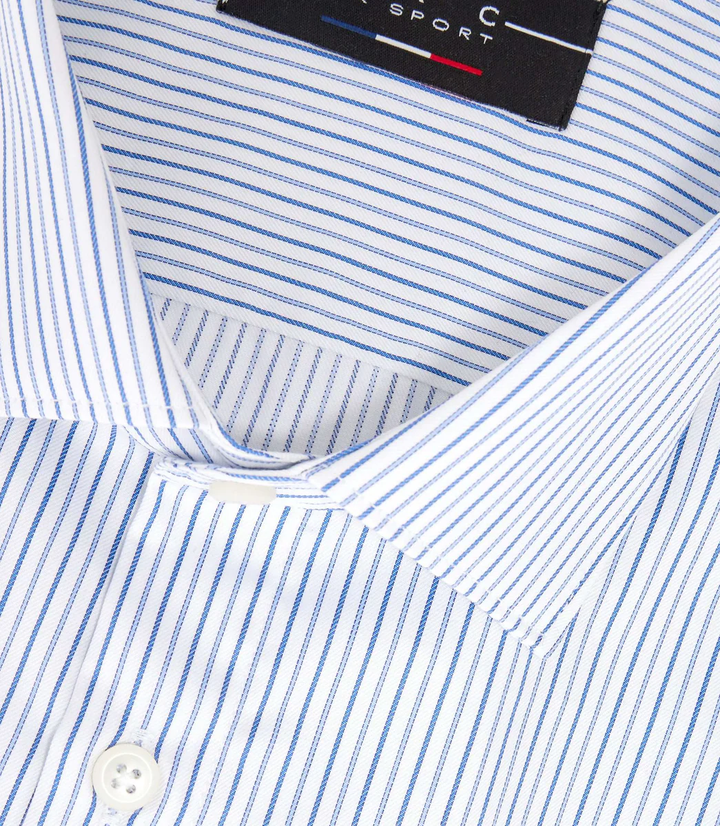 Chemise à rayures bleu ciel 
