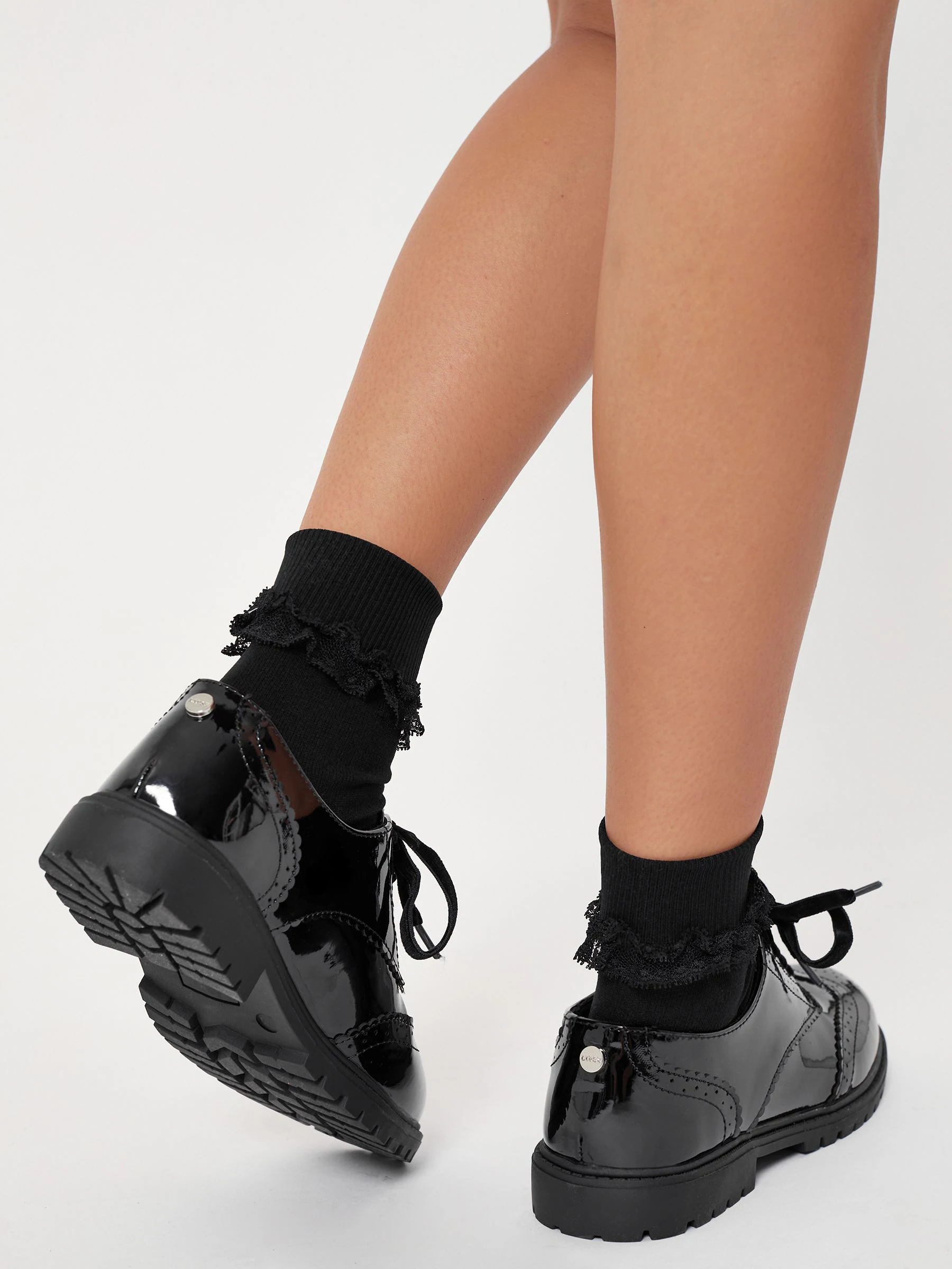 Lipsy - Grove schoolbrogues met veters