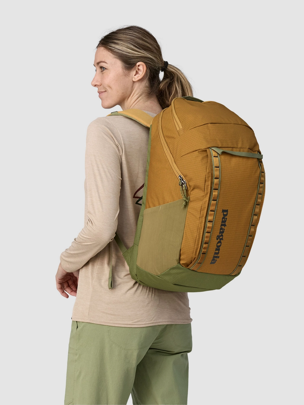 Patagonia Black Hole Pack 32L Backpack pufferfish gold