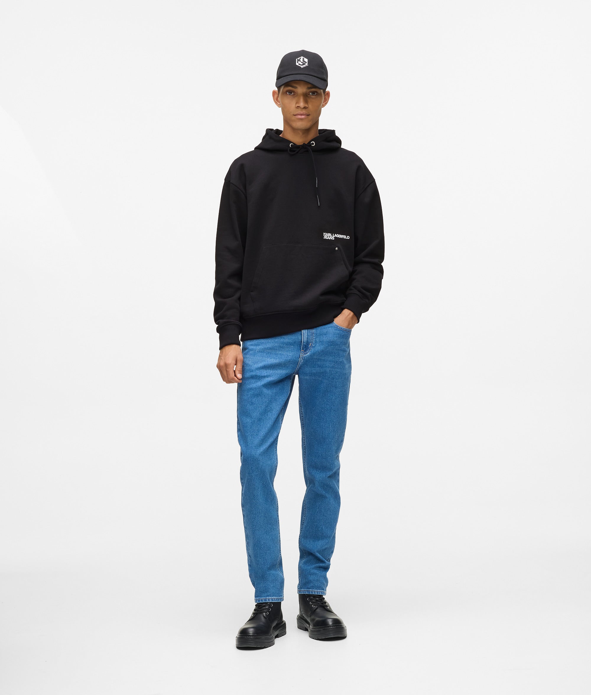 Graffiti hoodie met Monogram