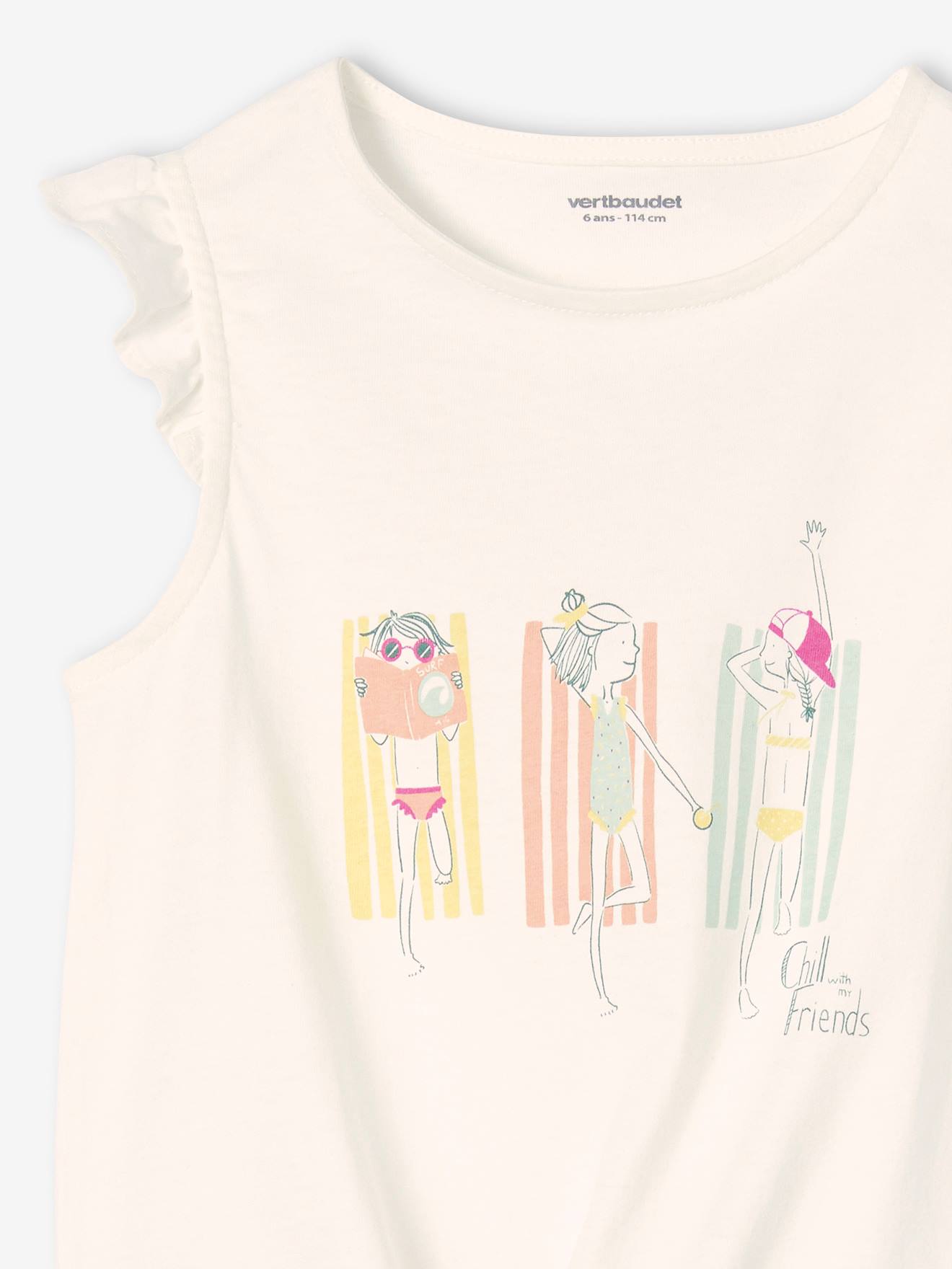 Conjunto com camiseta com detalhe de amarração e babados e shorts coral.