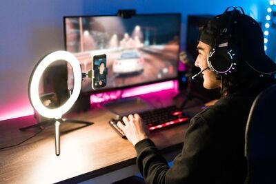 Air Time Studio Skrivebordlampe 360°