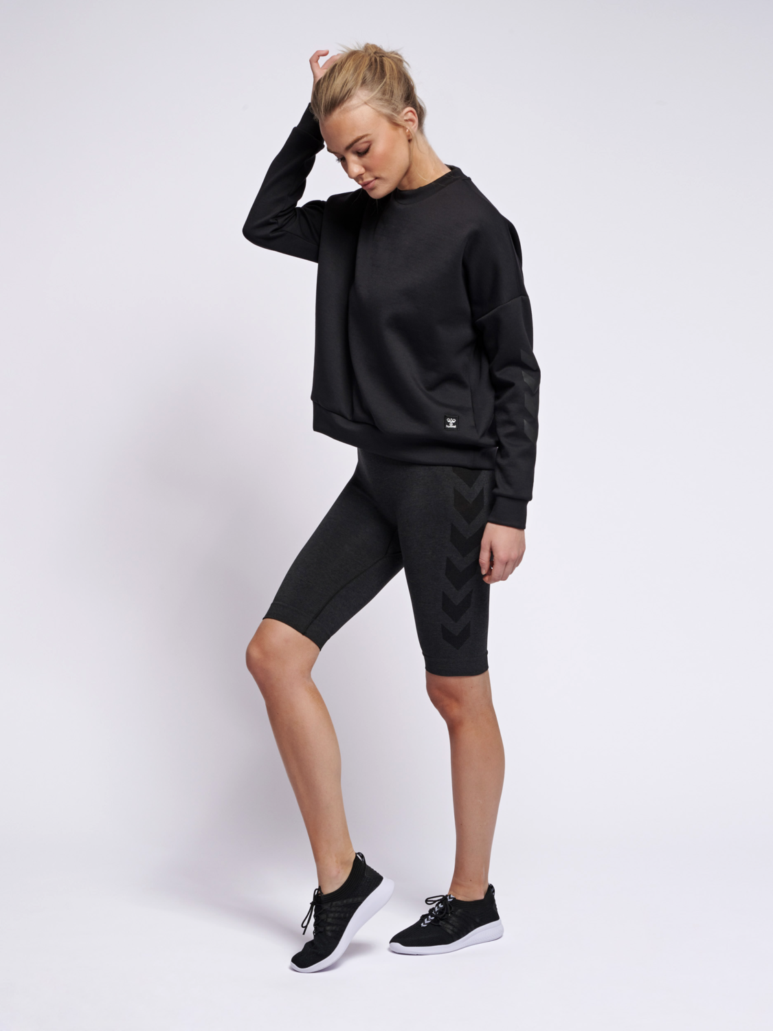 hmlESSI SWEATSHIRT