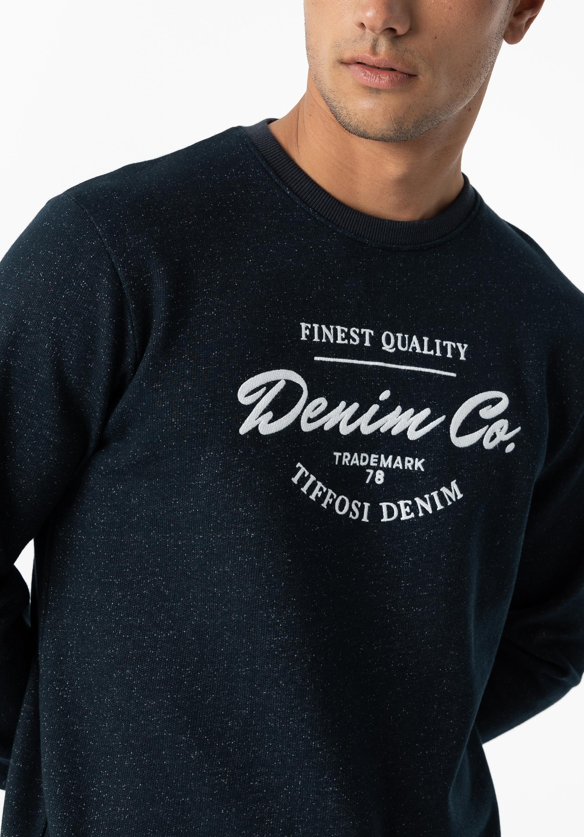 Sweatshirt com Bordado Frontal