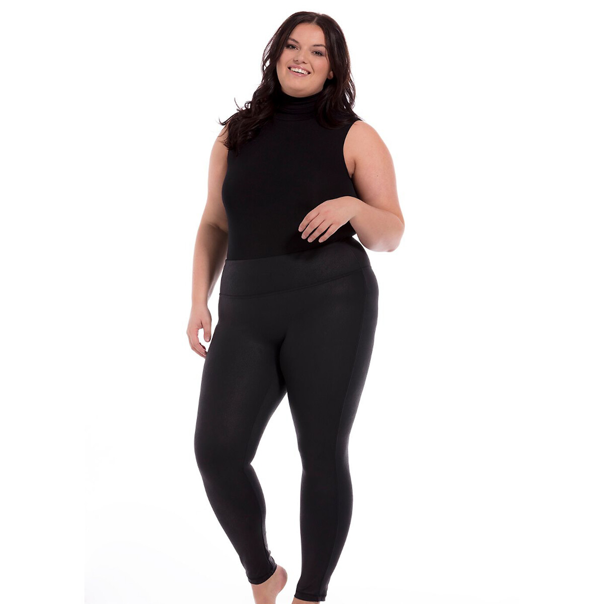 MODA CORPORAL MÁGICA<br>Leggings com aparência de couro