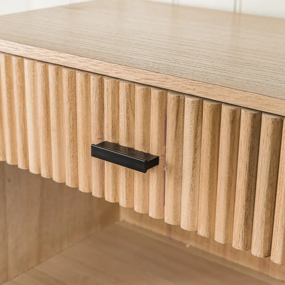 Massief houten bijzettafel