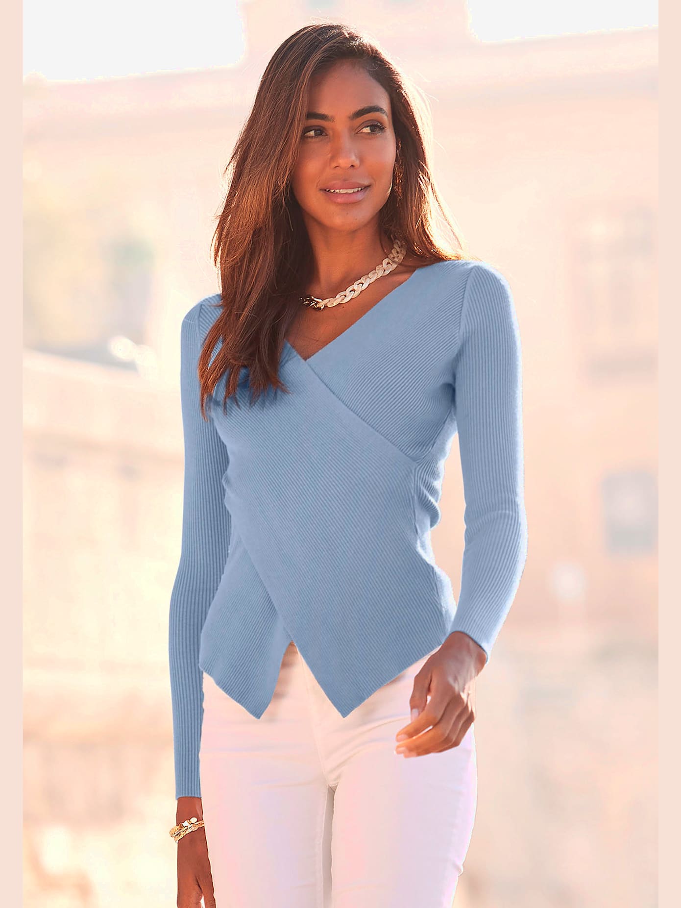 Pull en tricot effet cache-cœur croisé devant