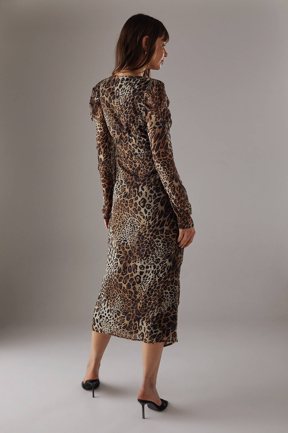 Warehouse Robe Midi en Mousseline Imprimé Animal avec Fronces et Décolleté Plongeant à Boutonnage Devant