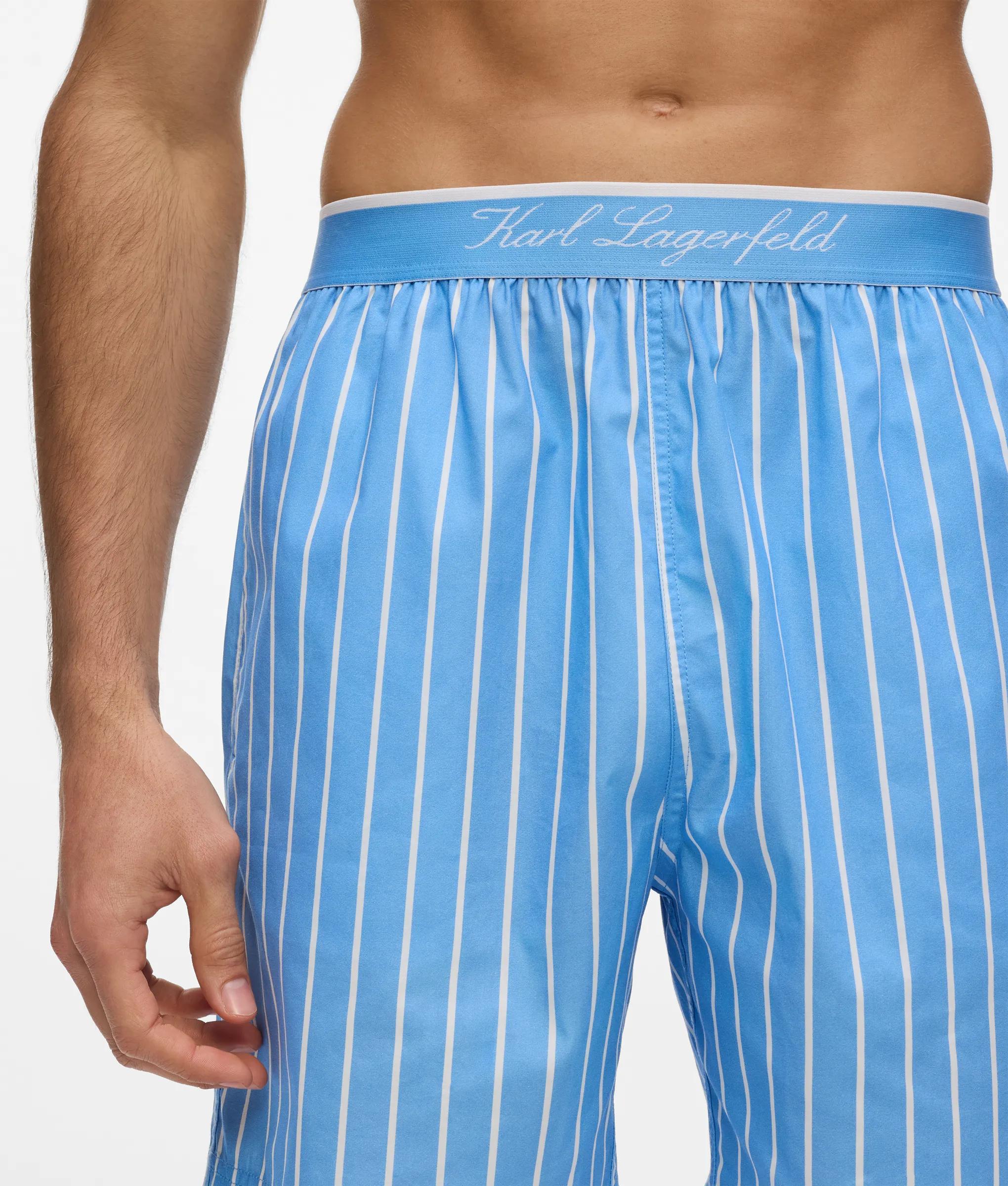 Gestreepte pyjamaset met korte broek