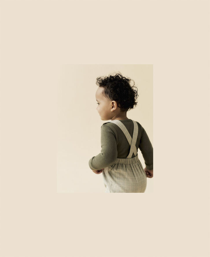 Lil' Atelier NBMTHORO HIM LS SLIM BODY LIL Kalamata