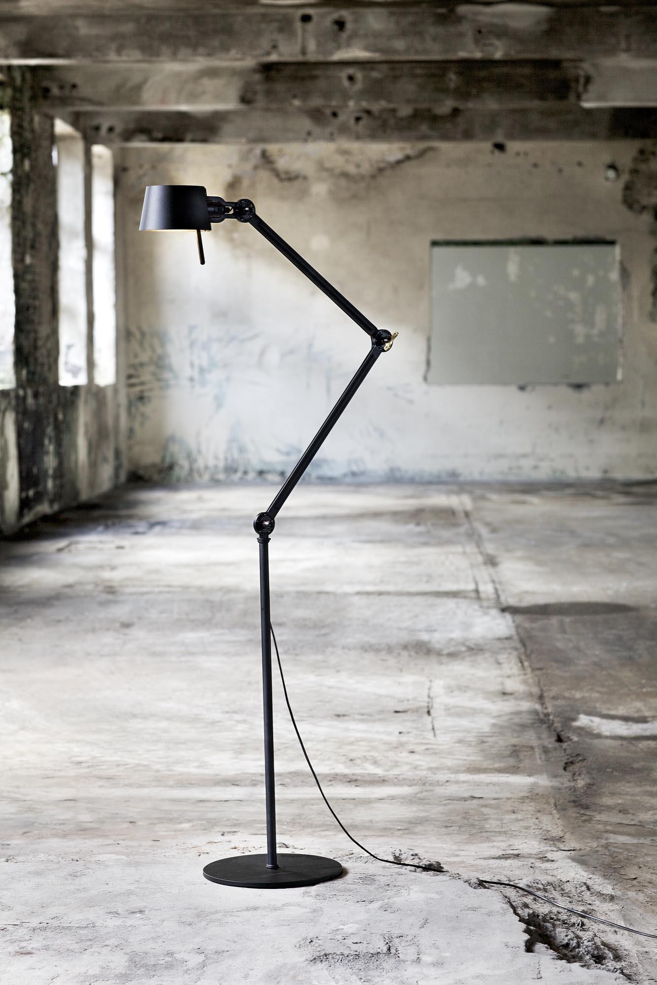 Tonone Bolt 2 Arm vloerlamp Striking Orange