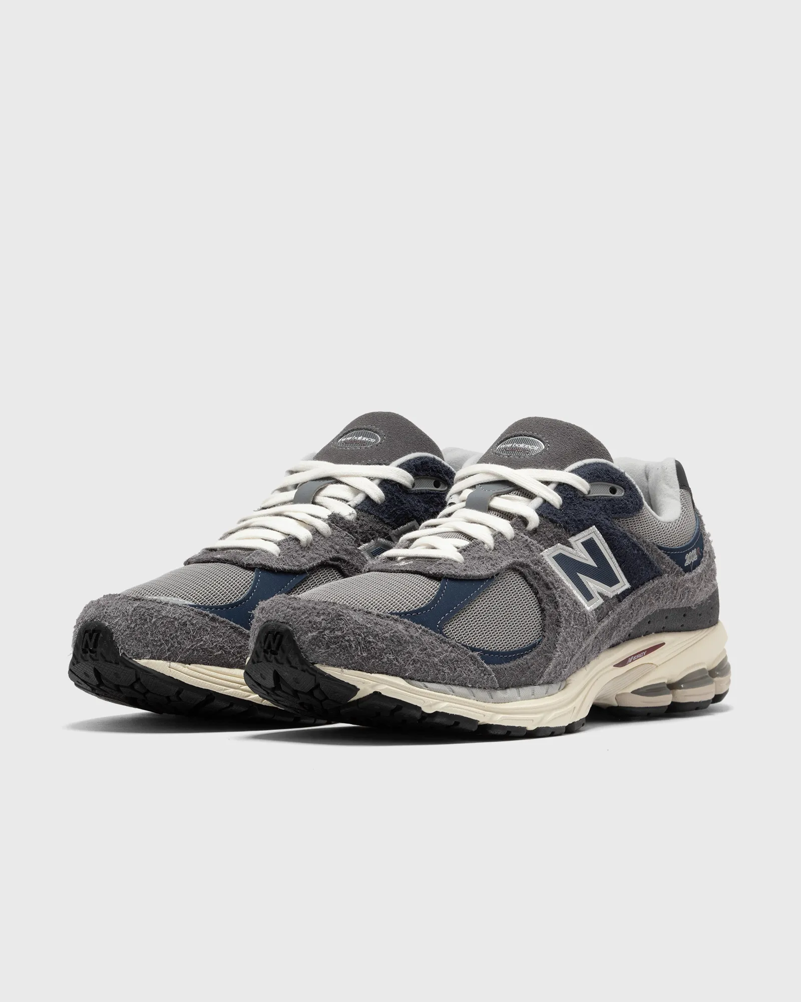 New Balance M2002RV1