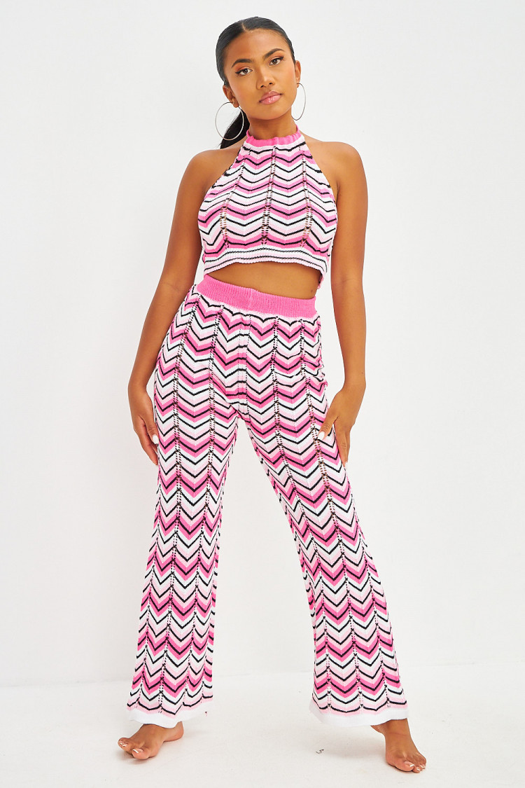 Ensemble top dos nu + pantalon en maille crochet à motifs chevrons rose
