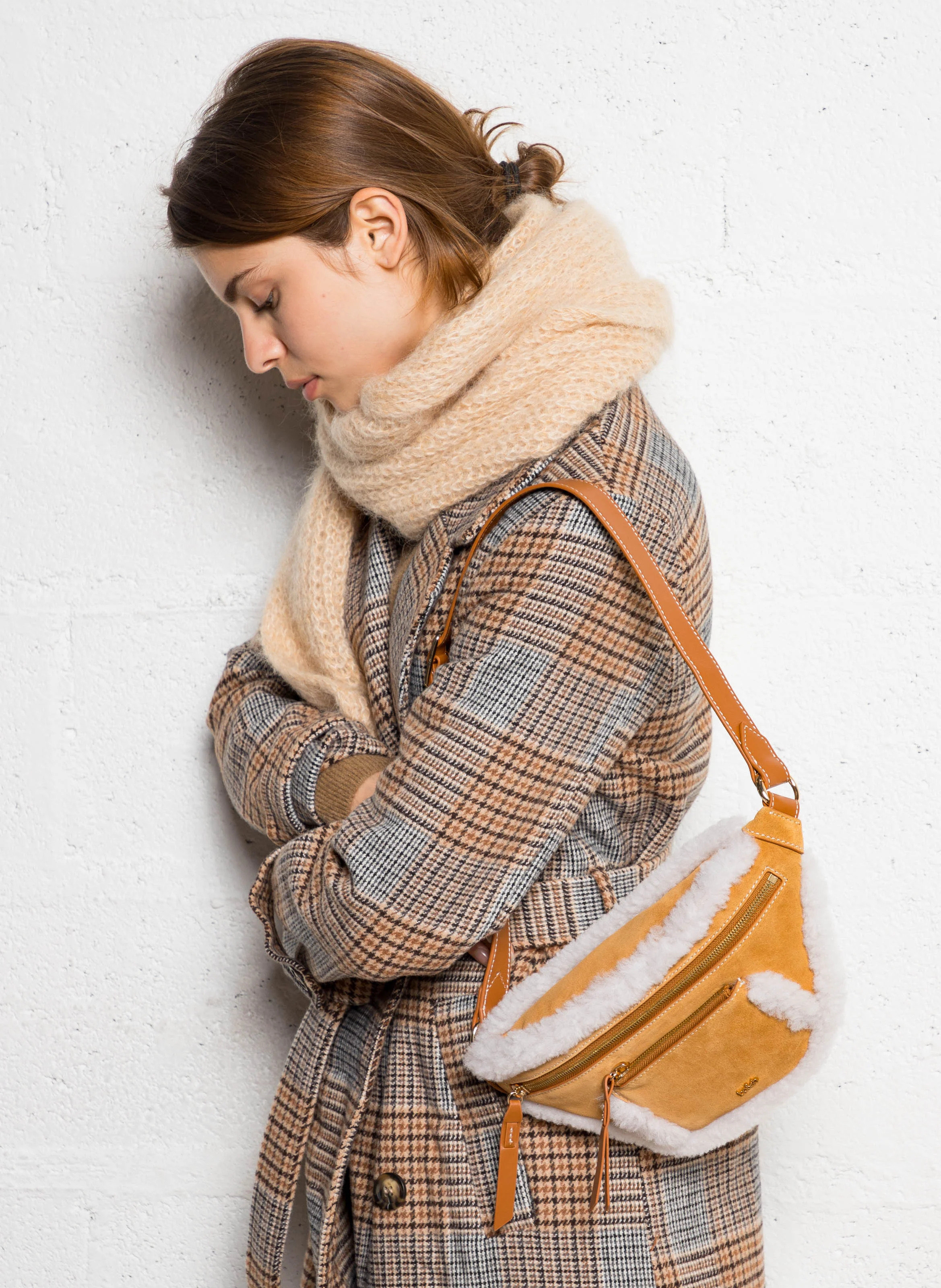 BANANE - Sac banane en fausse fourrure | Beige