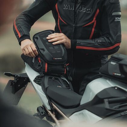 Sacoche de selle SW-MOTECH PRO ROADPACK (8 à 14 litres) Universel - Noir