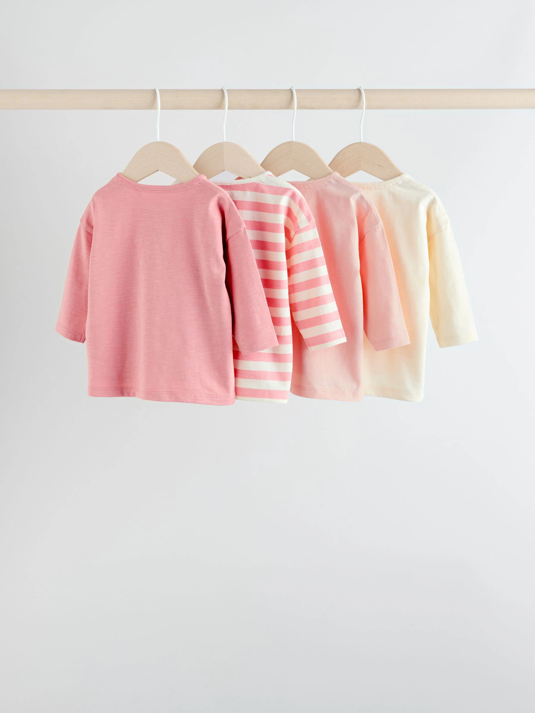 Roze Strepen/Slogan - Verpakking van 4 Baby Tops met Lange mouwen (0mnd -2jr)