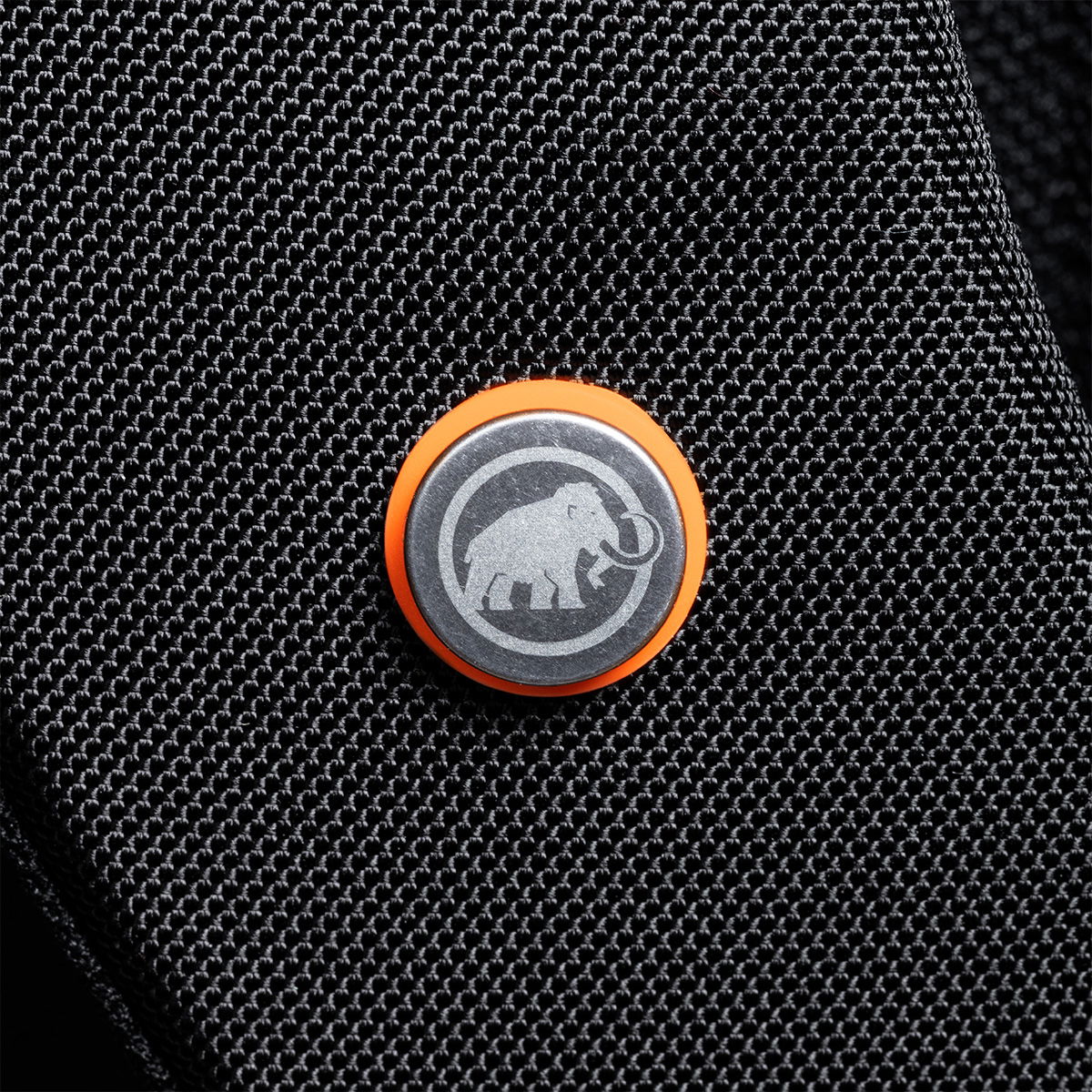 Mammut Xeron Messenger skuldertaske 14 L (Black)