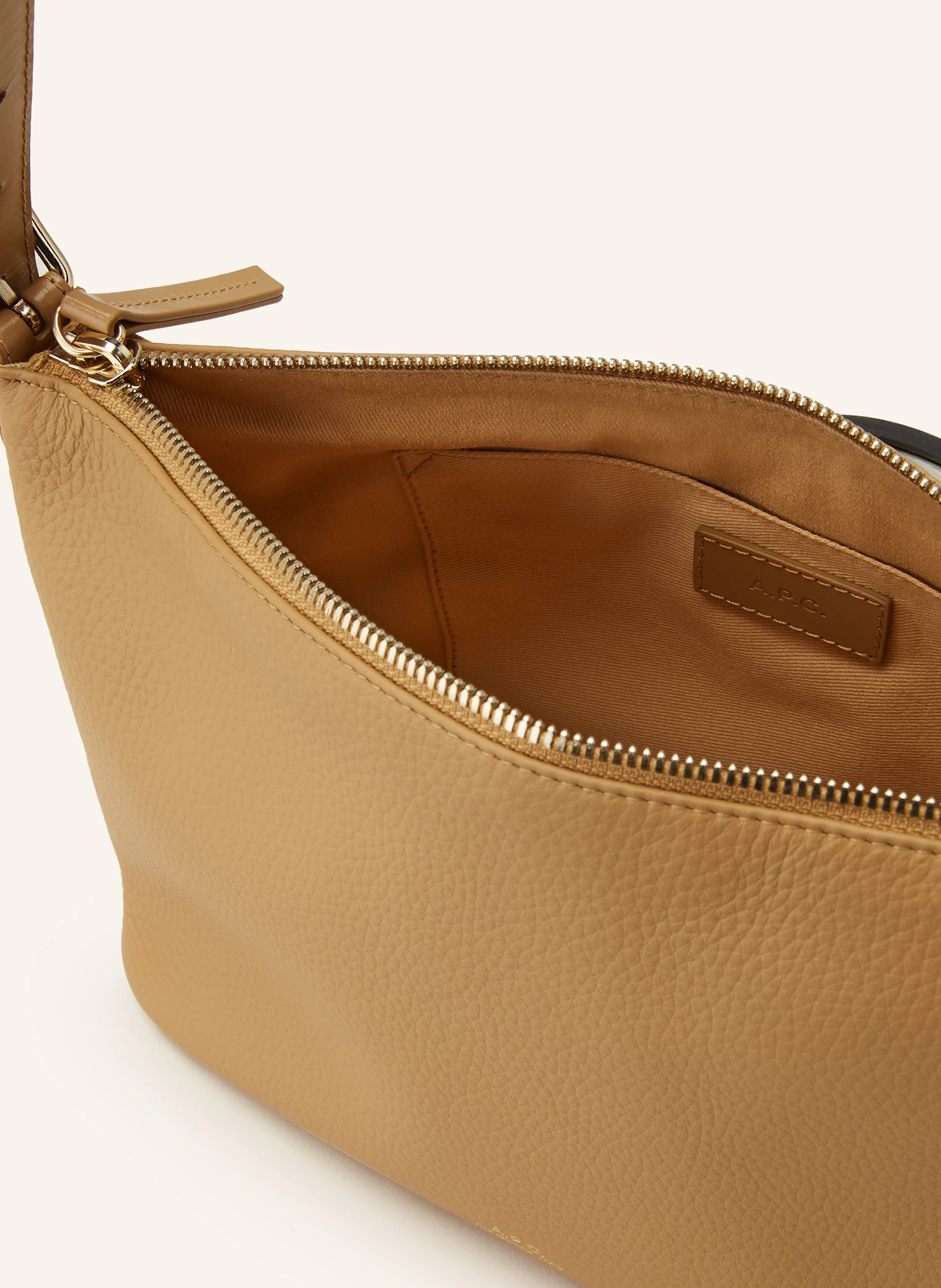 A.P.C. Schultertasche
