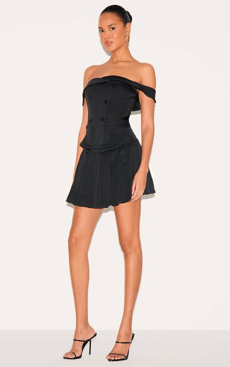 Noir Combishort Jupe-culotte Plissée À Détail Boutons Et Encolure Bardot Ajustée