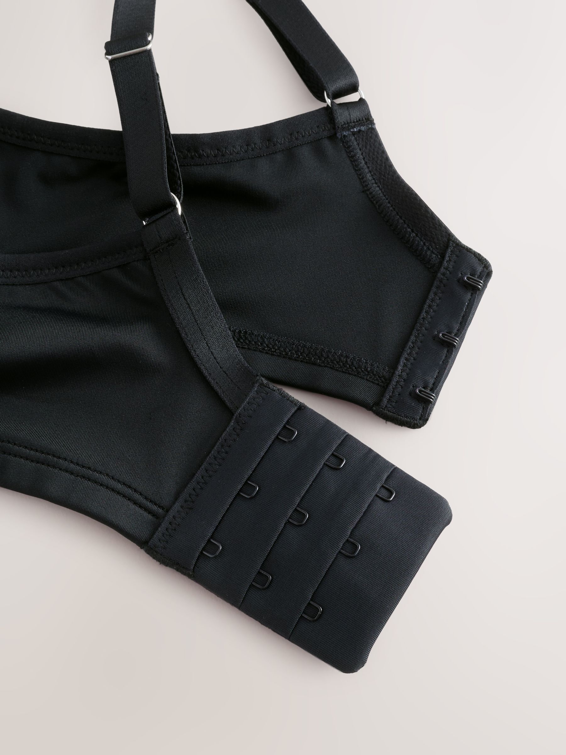 Zwart - DD+ Supersoft Comfort Padded Strap Minimising Full Cup Bra