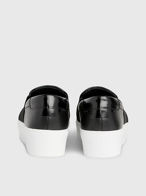 Sapatos plataforma de couro sem cadarço