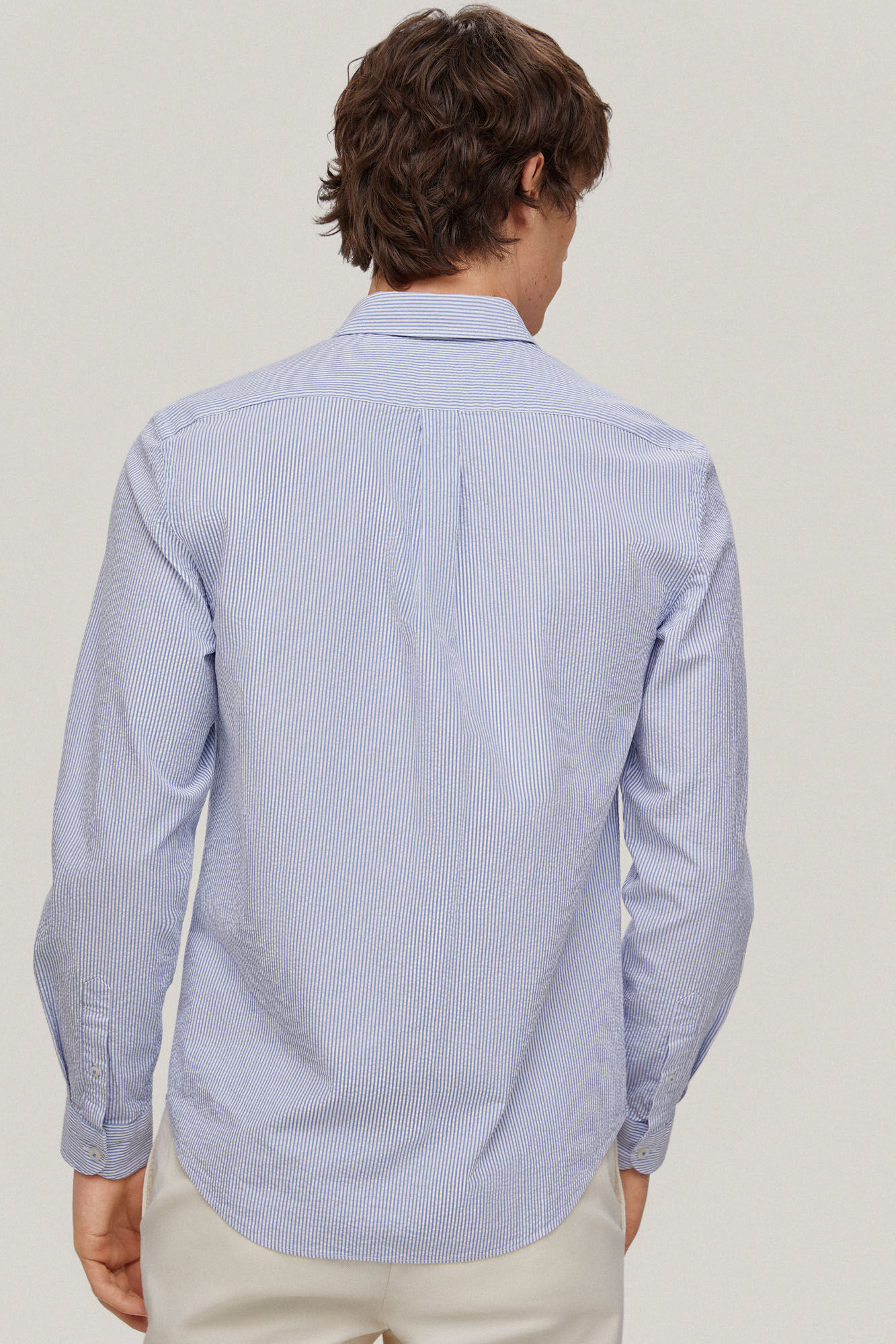 Camisa de manga comprida listrada em tecido seersucker - Azul