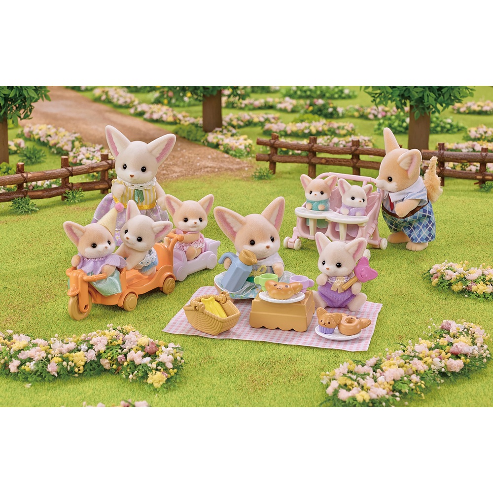Sylvanian Families Sonniges Picknick-Set Fennek-Fuchs-Schwester & Baby