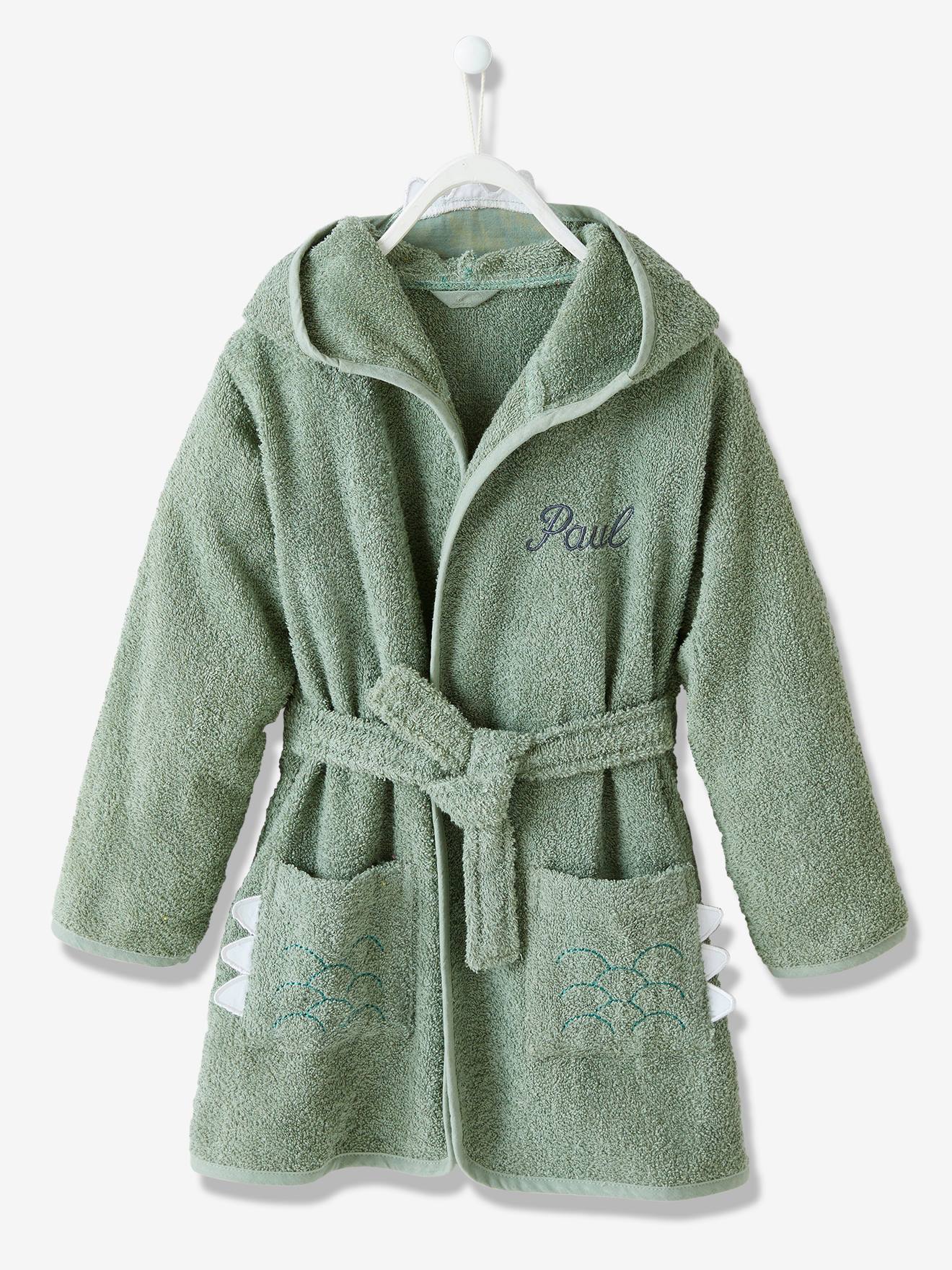 Roupão infantil, verde médio, liso, com estampa de crocodilo e detalhes.