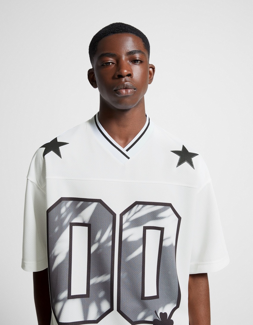 Camiseta de manga curta em malha com modelagem extra folgada