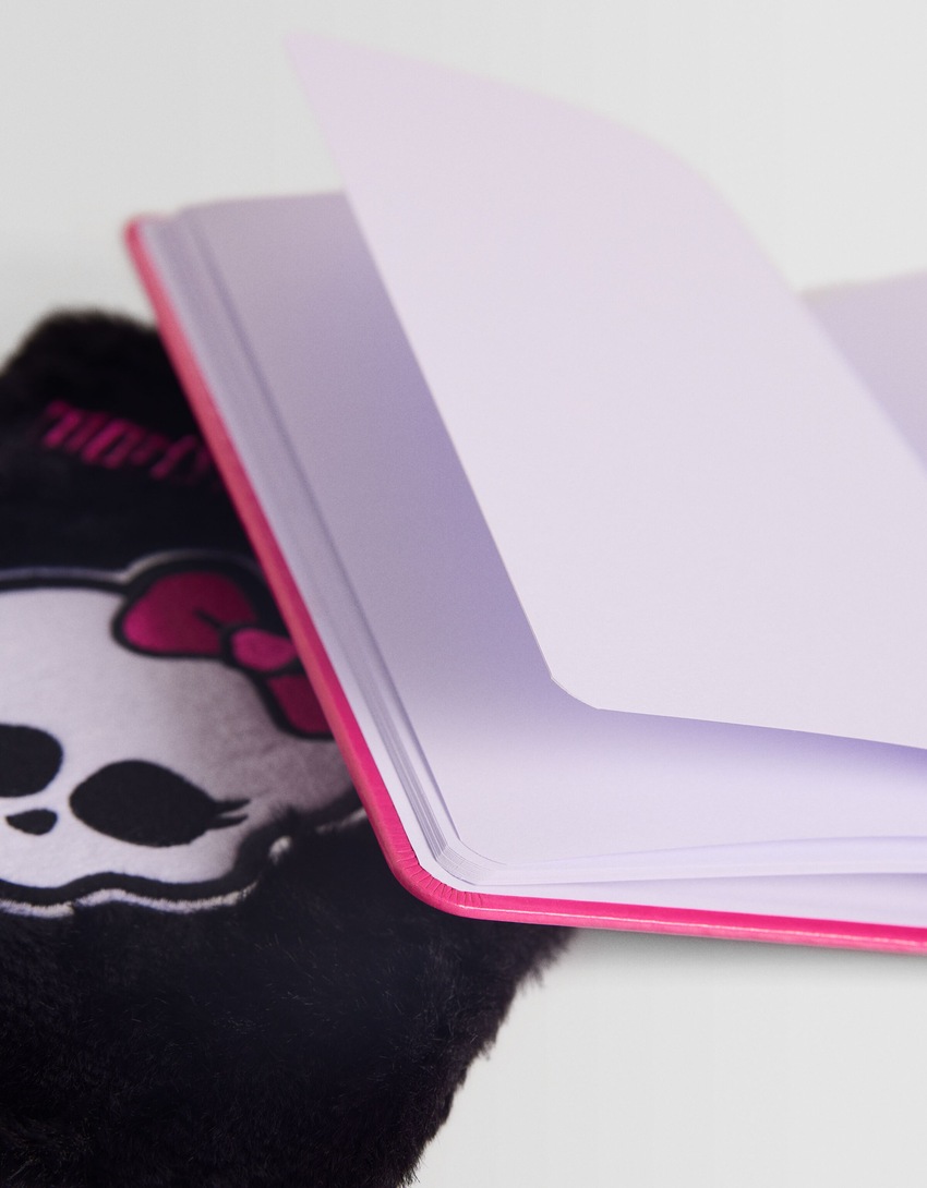 Pacote com 2 cadernos estampados de Monster High
