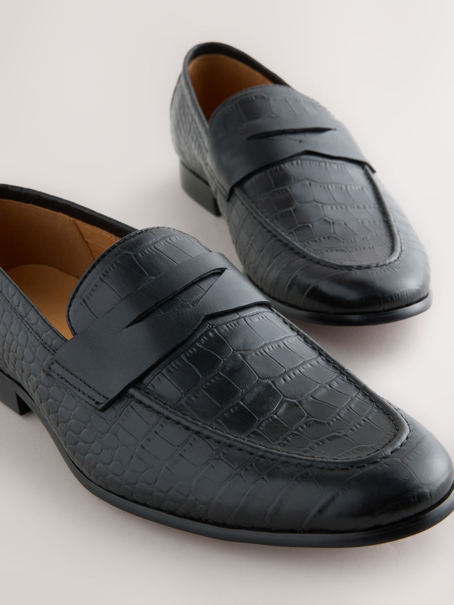 Zwart - Embossed Leather Loafers