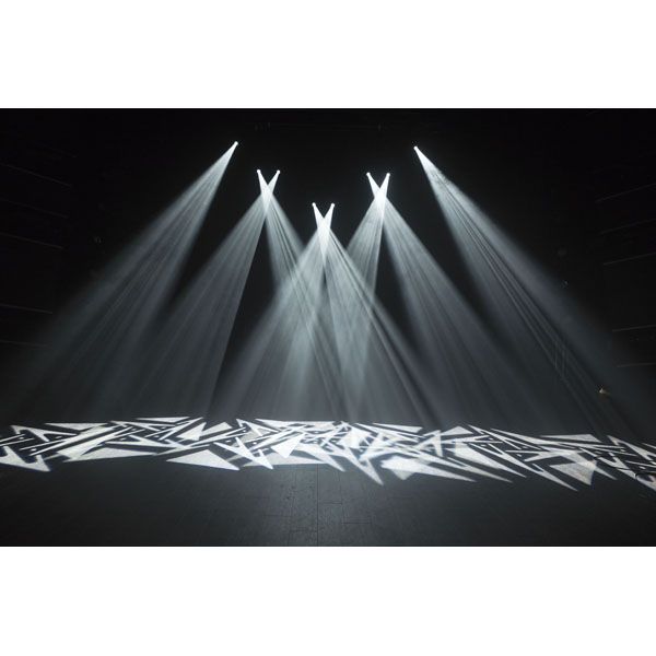 Showtec Phantom 65 Spot White moving head spot