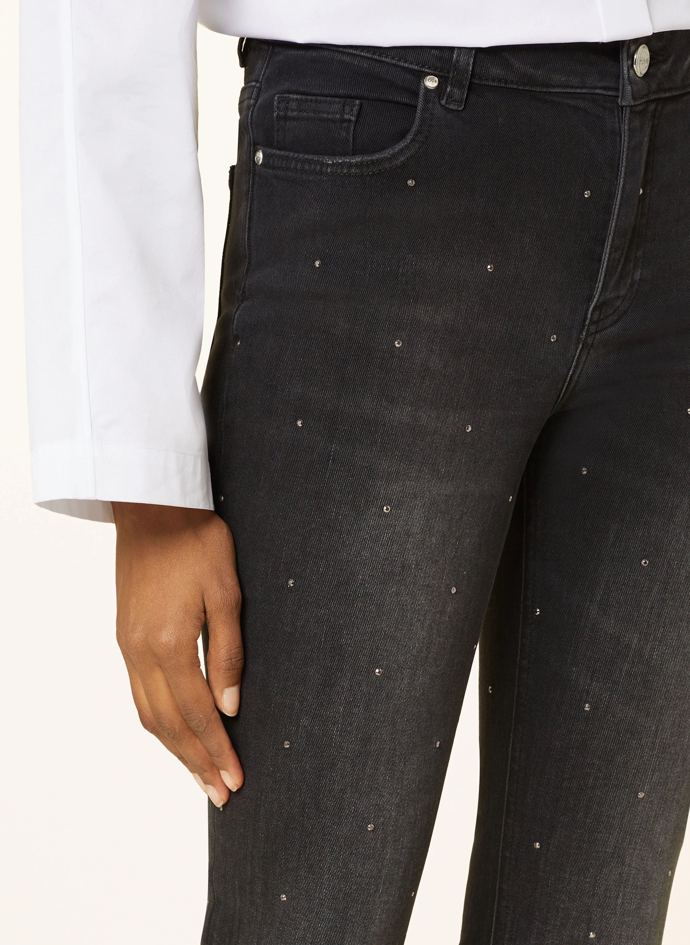 oui Jeans mit Schmucksteinen