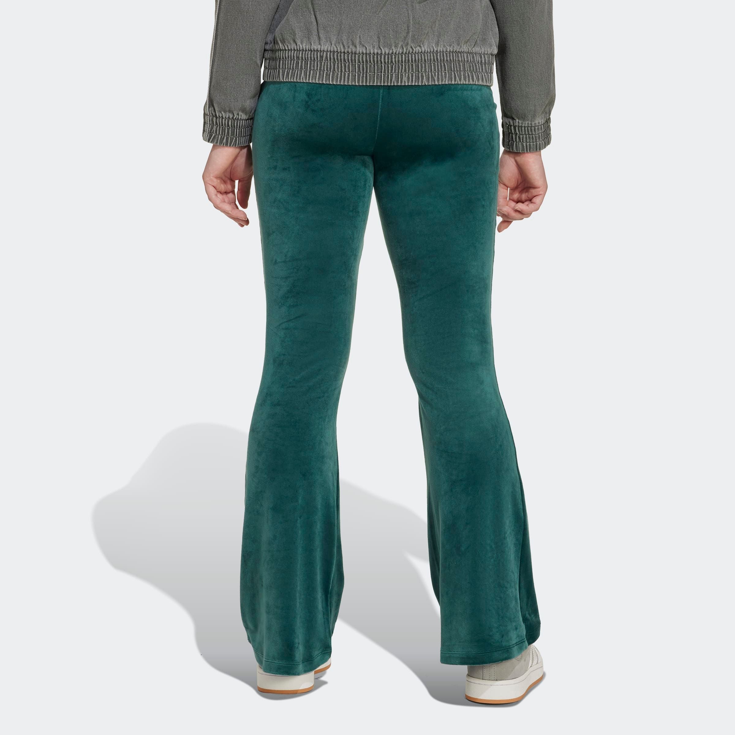 adidas Originals Sporthose »VELOUR PANTS«  sportlicher Stil, für Kinder, aus Polyester und Elasthan