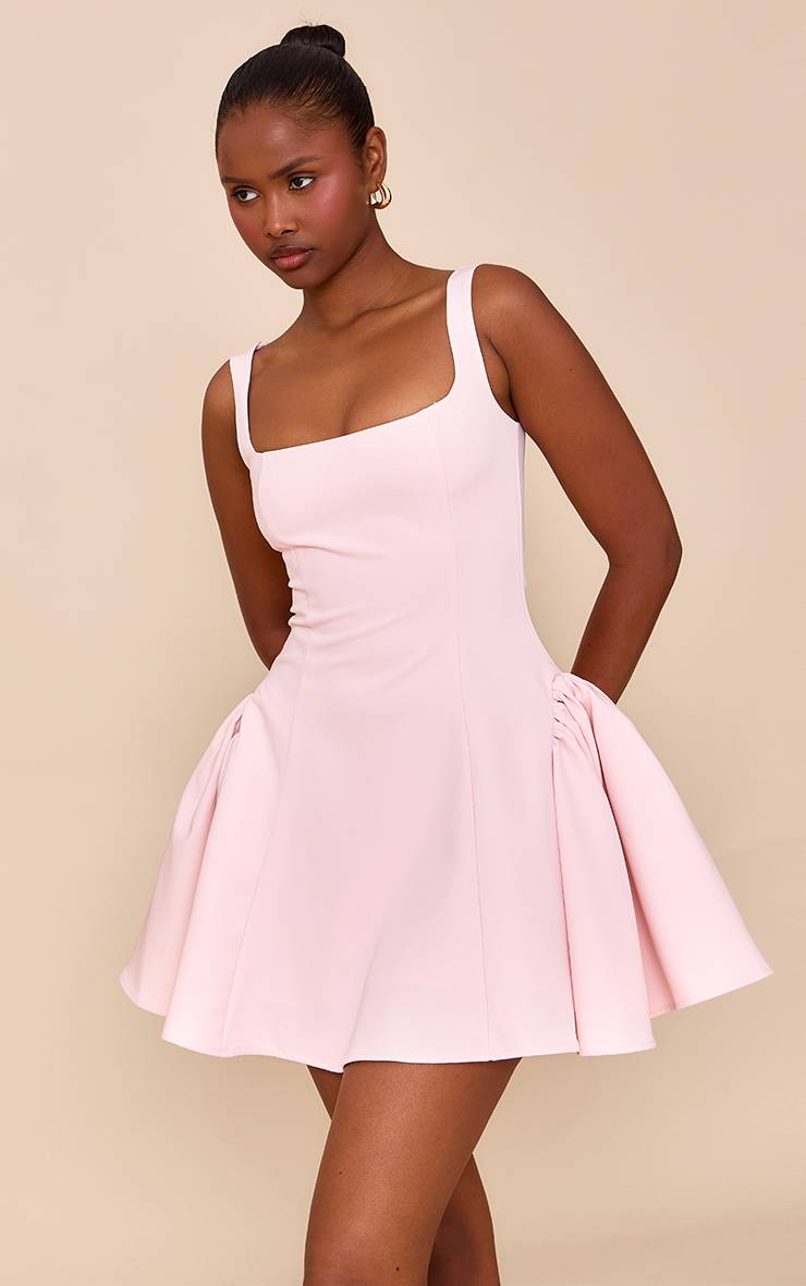 Rose Pâle Robe Droite Tissée À Encolure Carrée