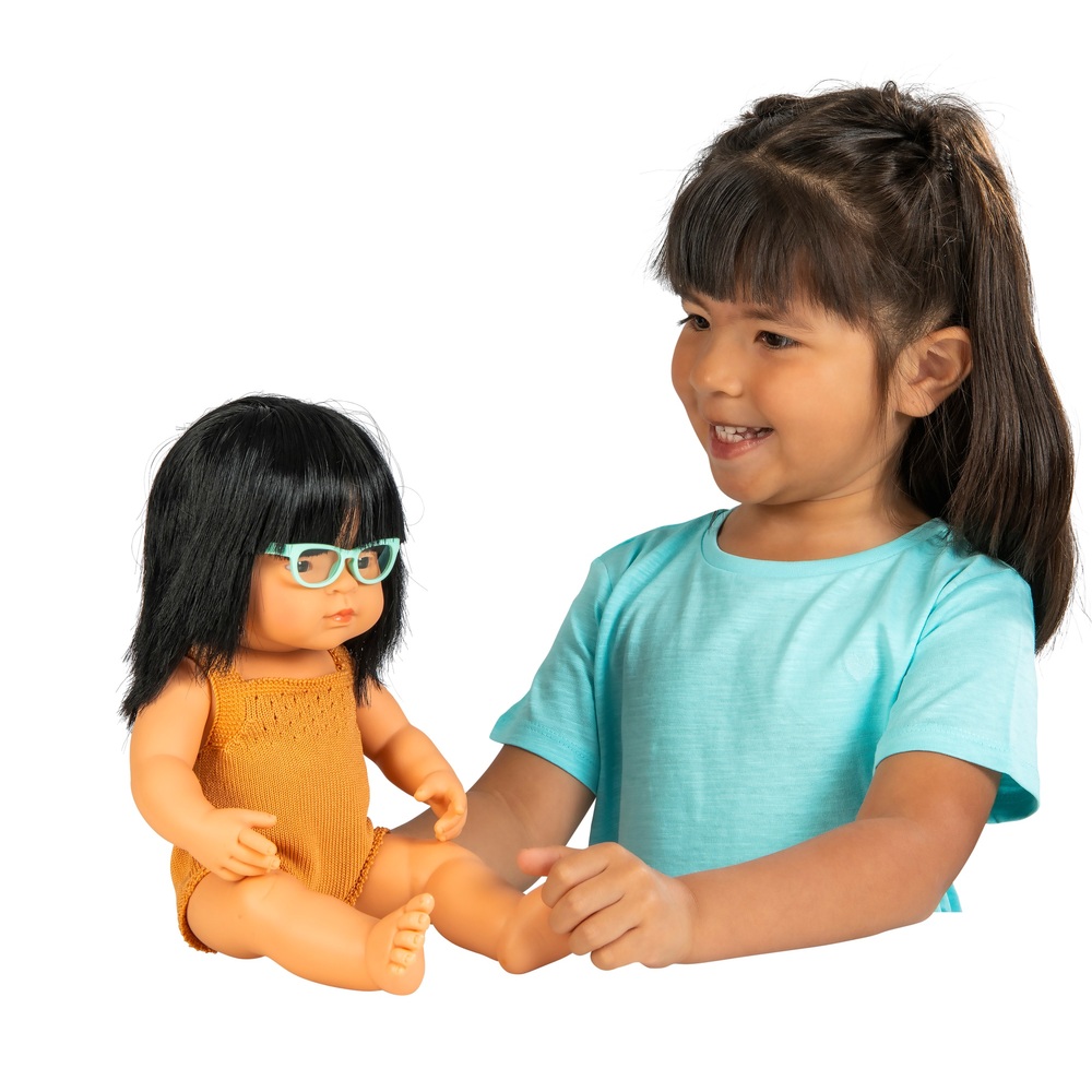 Miniland Lernpuppe Mädchen mit Brille 38 cm