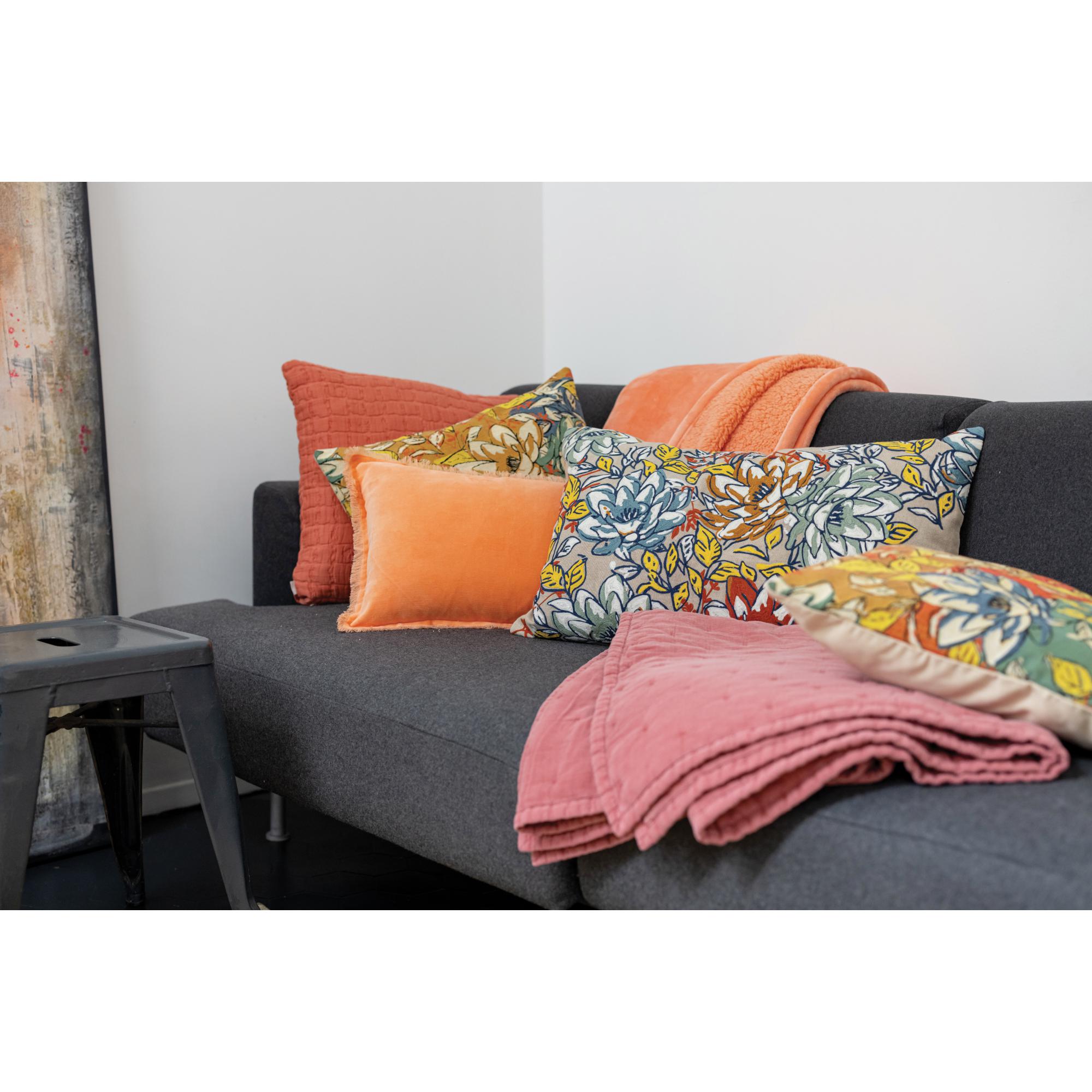 Coussin stonewash swami goyave 45 x 45 cm