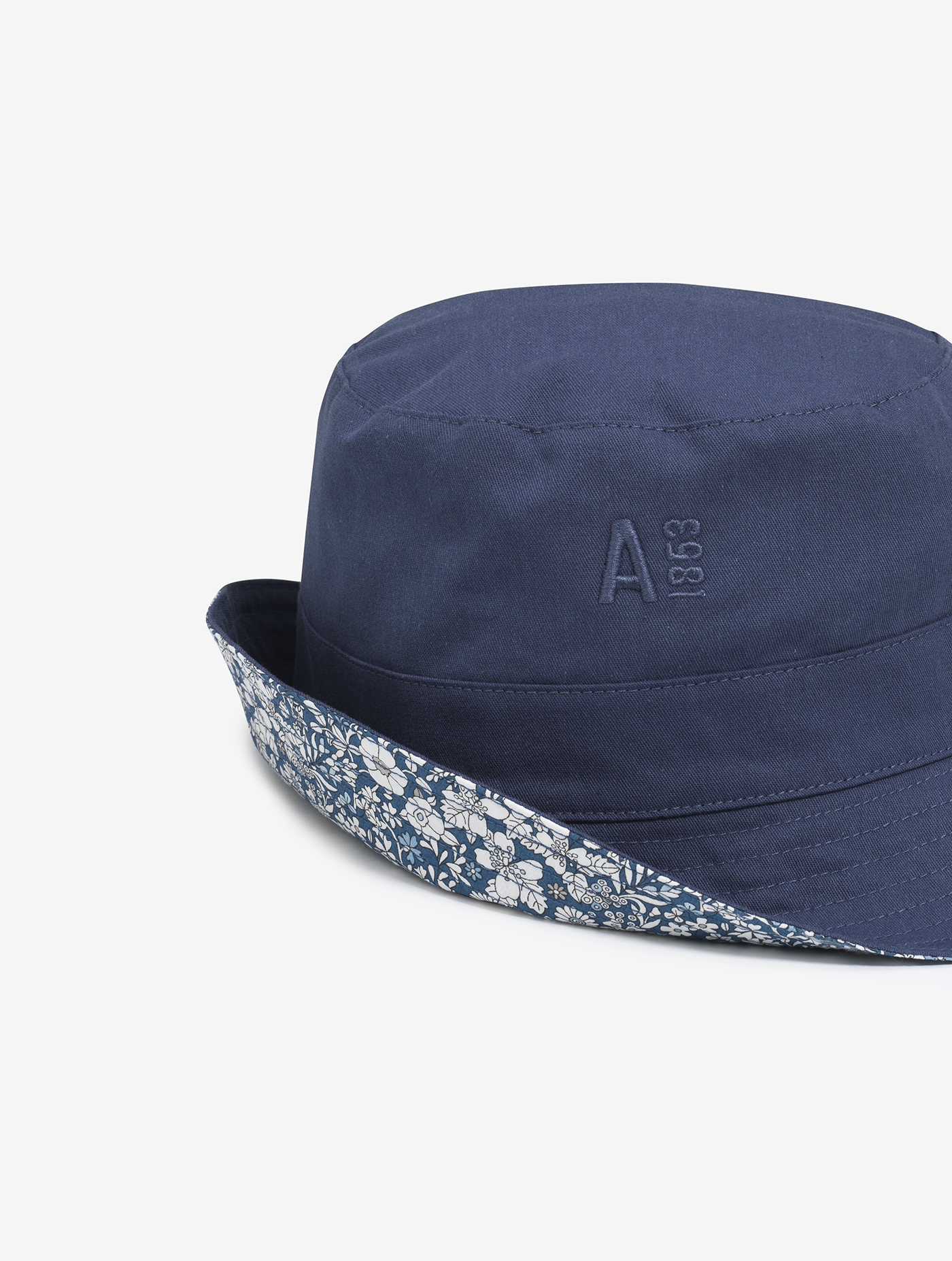 Bob réversible en tissu Liberty avec broderie Aigle MARAIS PR