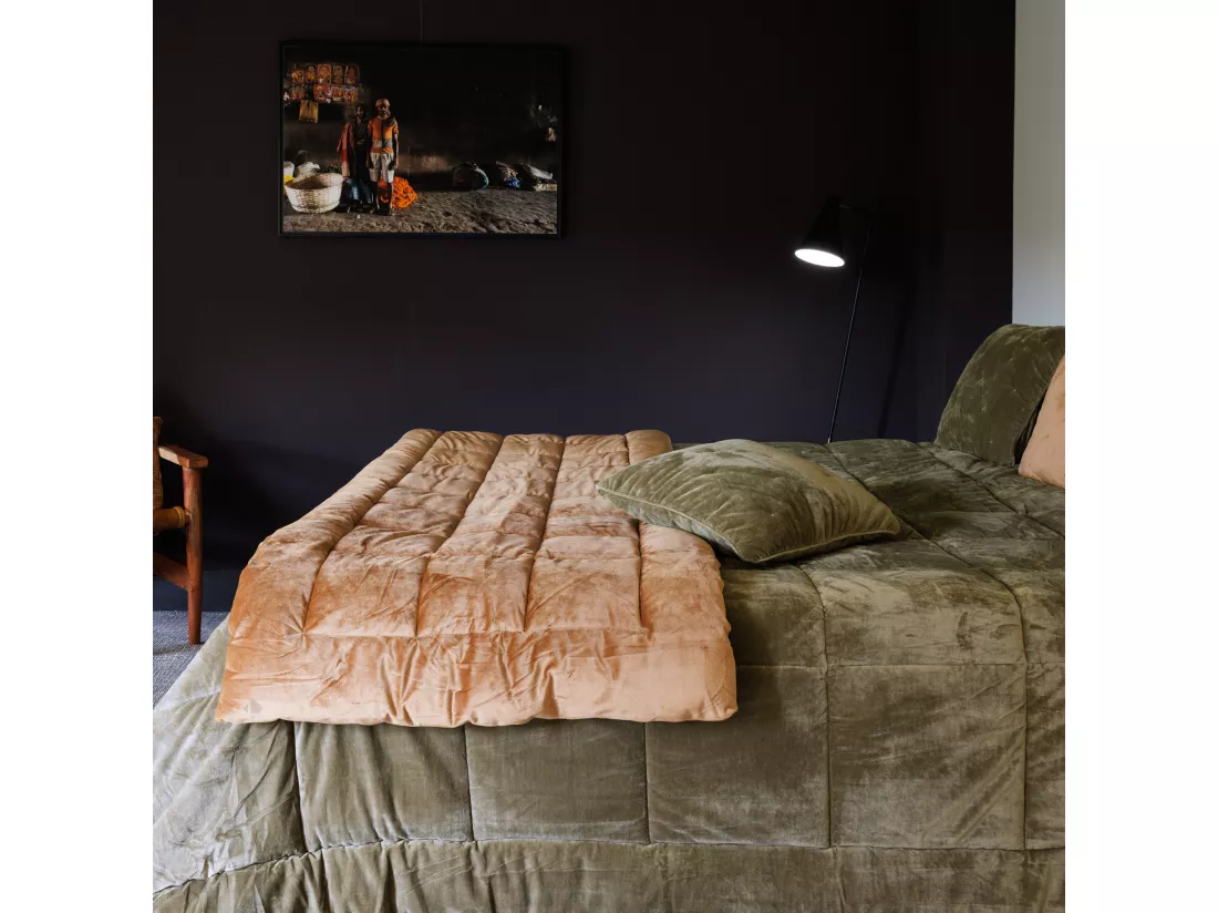 Couvre-lit 180x240 moki en velours de polyester piquage carreau Bison