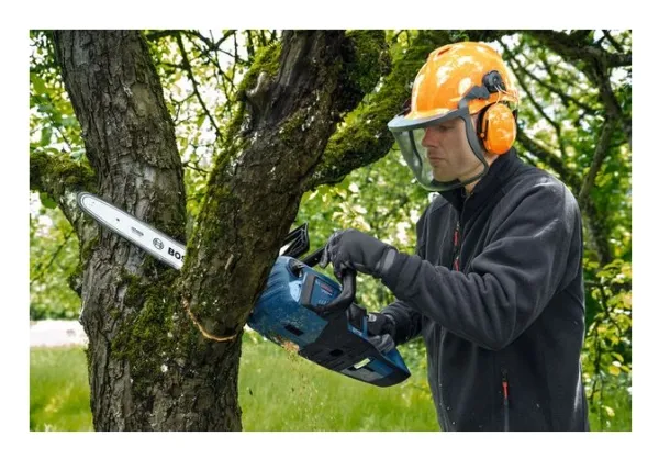 Akku-kædesav Bosch GKE 18V-40 uden batteri 40 cm - SOLO