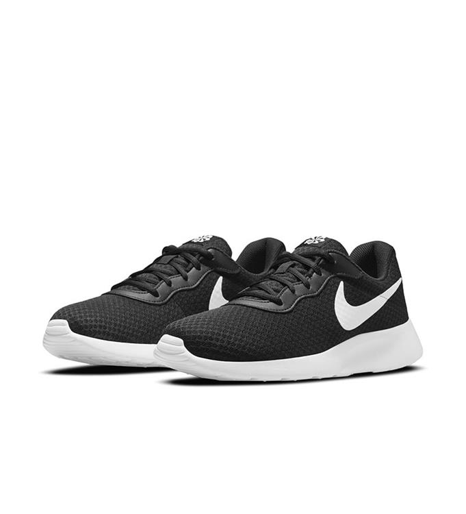 Nike Men Tanjun Sneakers