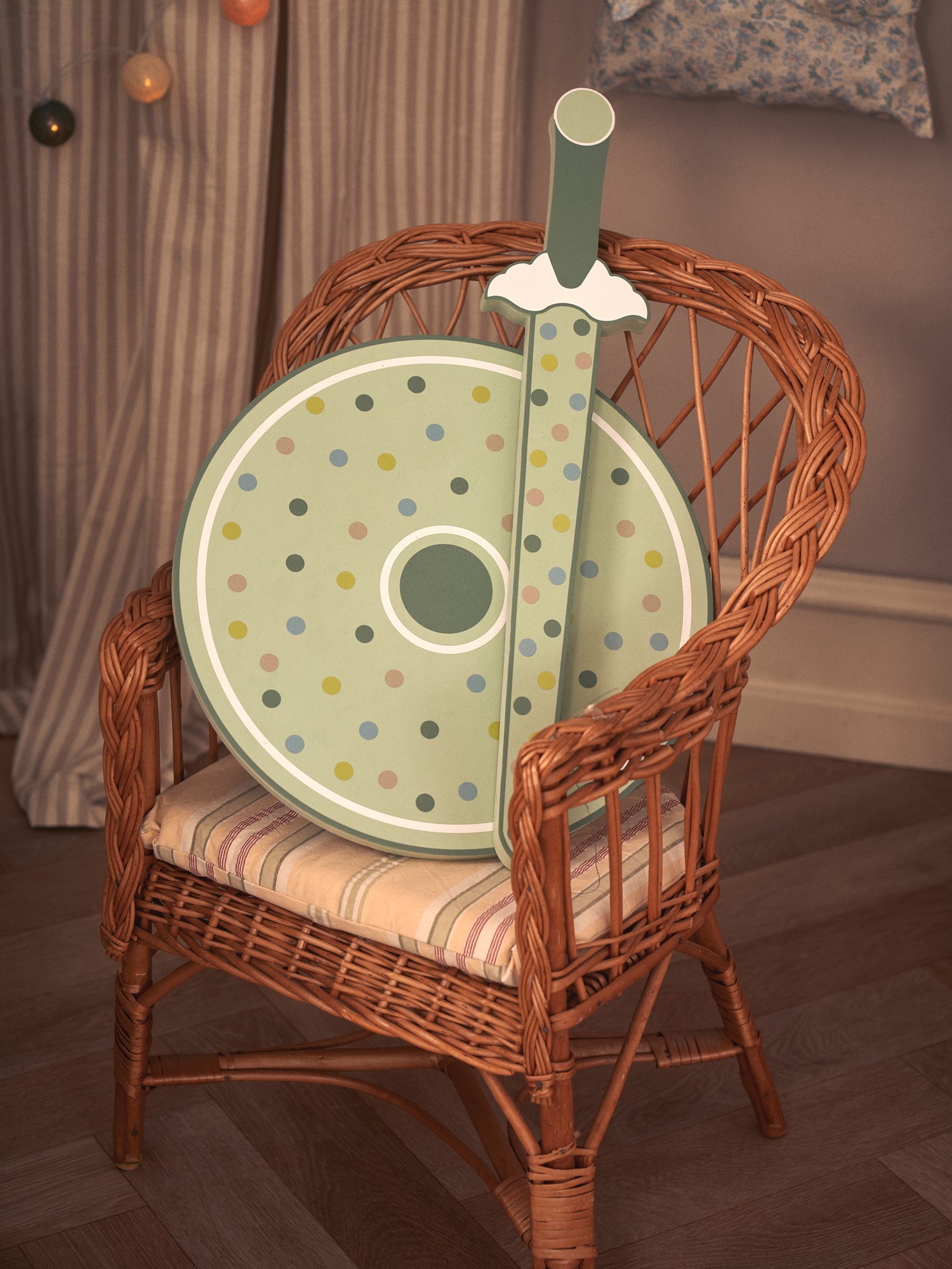 Legetøjsskjold | Ø37 cm.  | Dusty Green