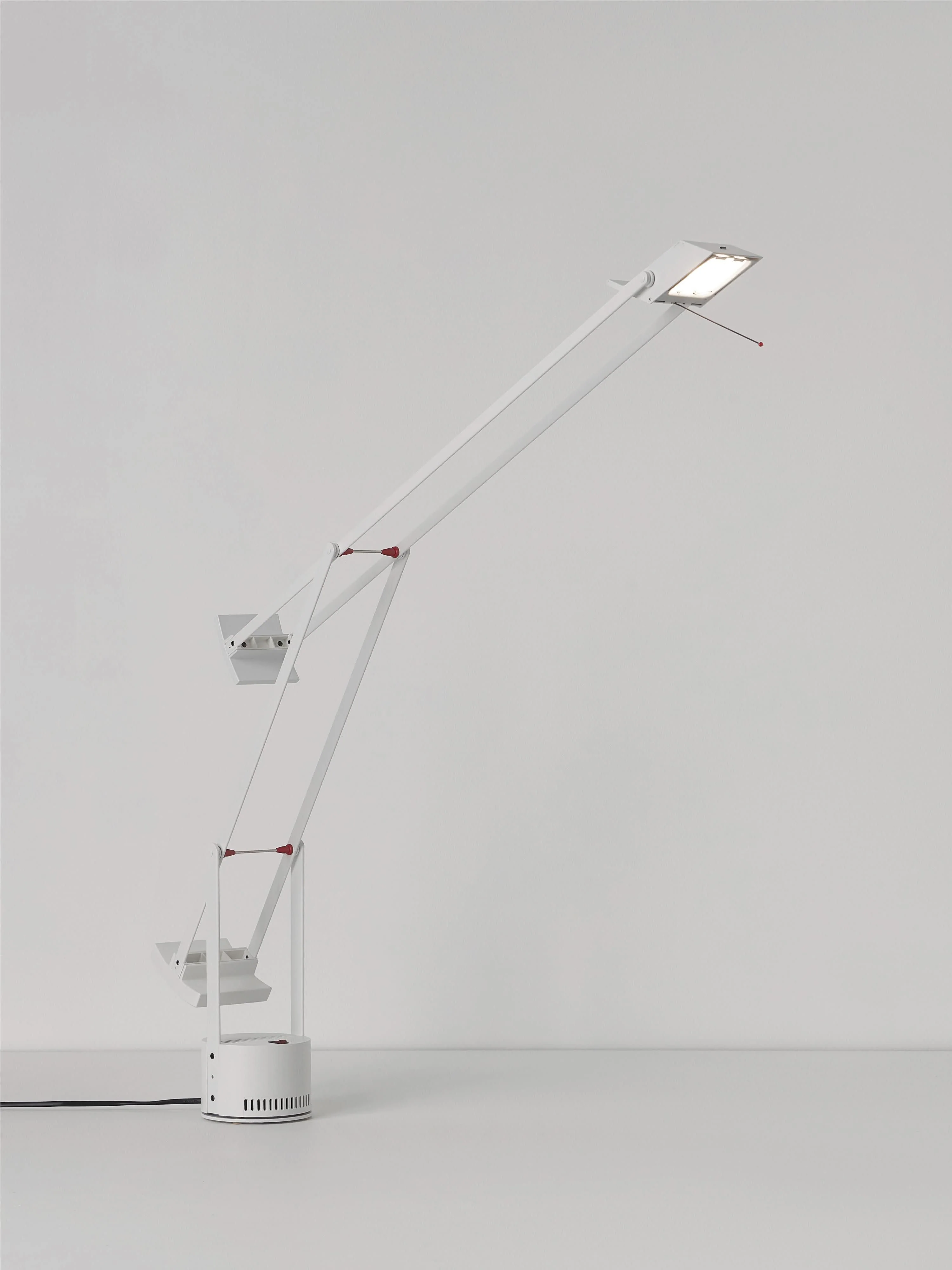 Grote verstelbare bureaulamp Tizio