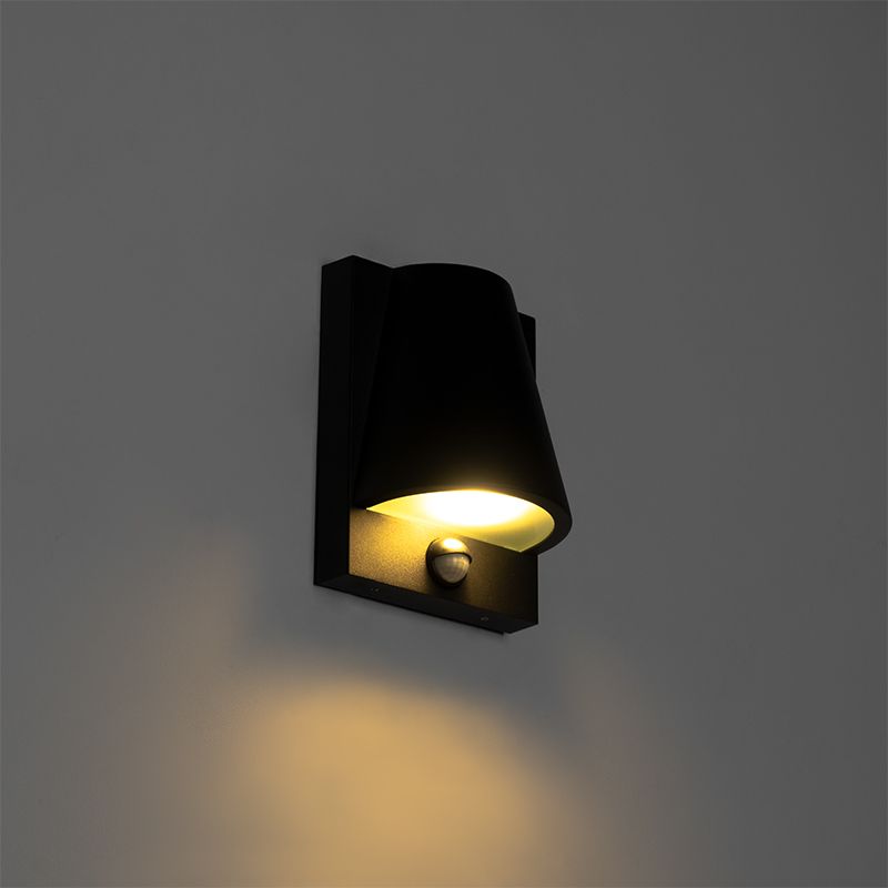 Buiten wandlamp zwart IP44 met bewegingsmelder - Femke