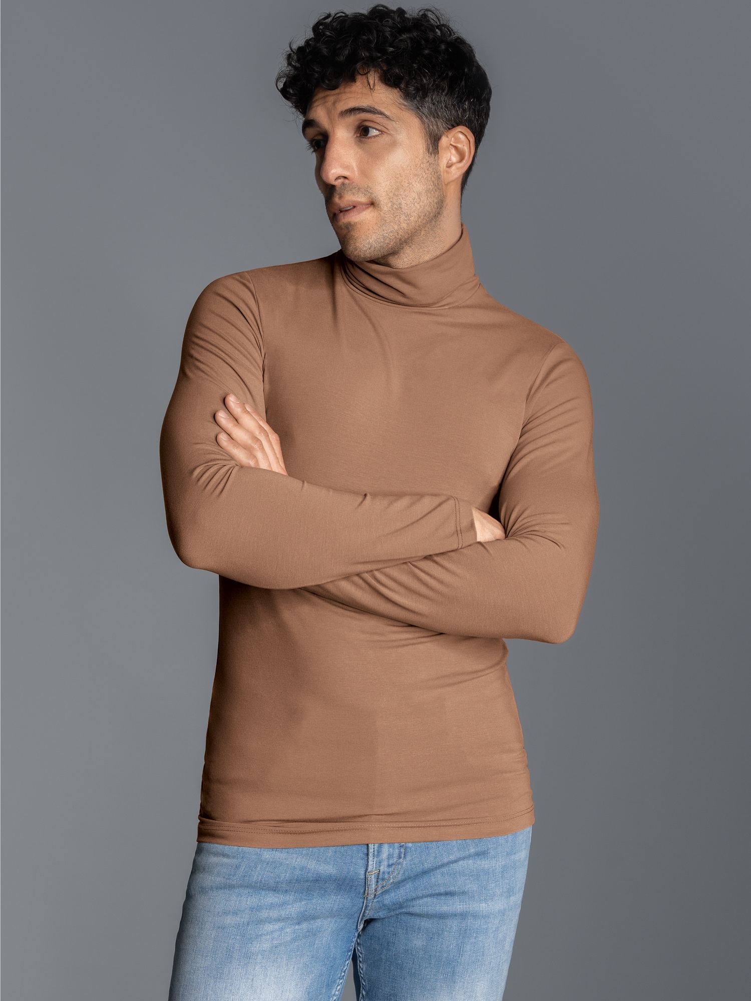 Rollkragen-Shirt aus elastischer Viskose Haselnuss