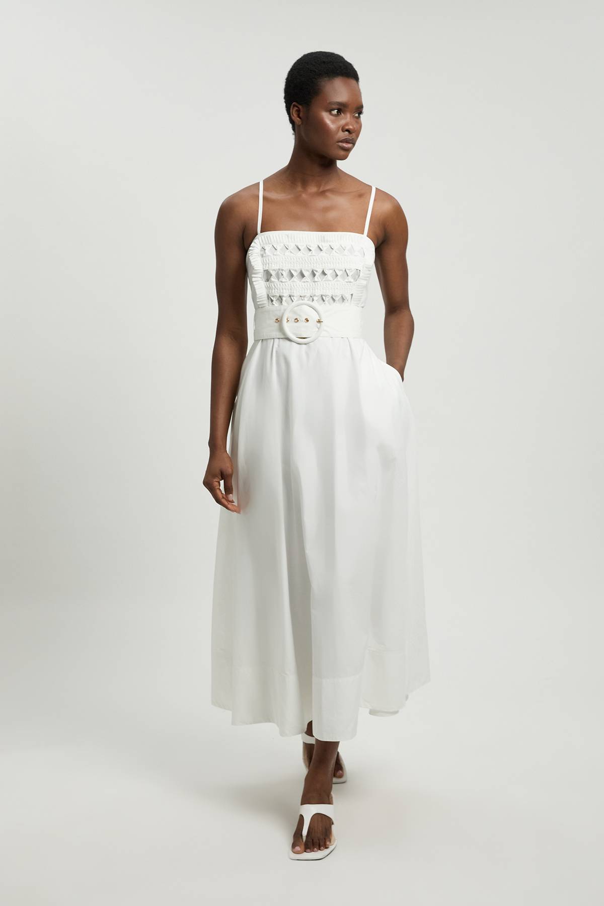 KarenMillen Robe Midi À Bretelles Avec Ceinture Et Détails Ajourés
